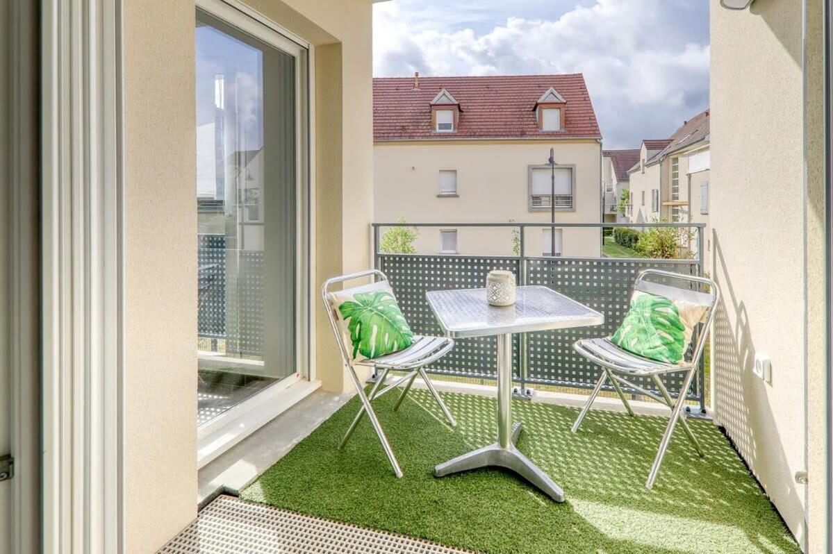 C4 Les Jardins D'Orsonville Шеси Экстерьер фото
